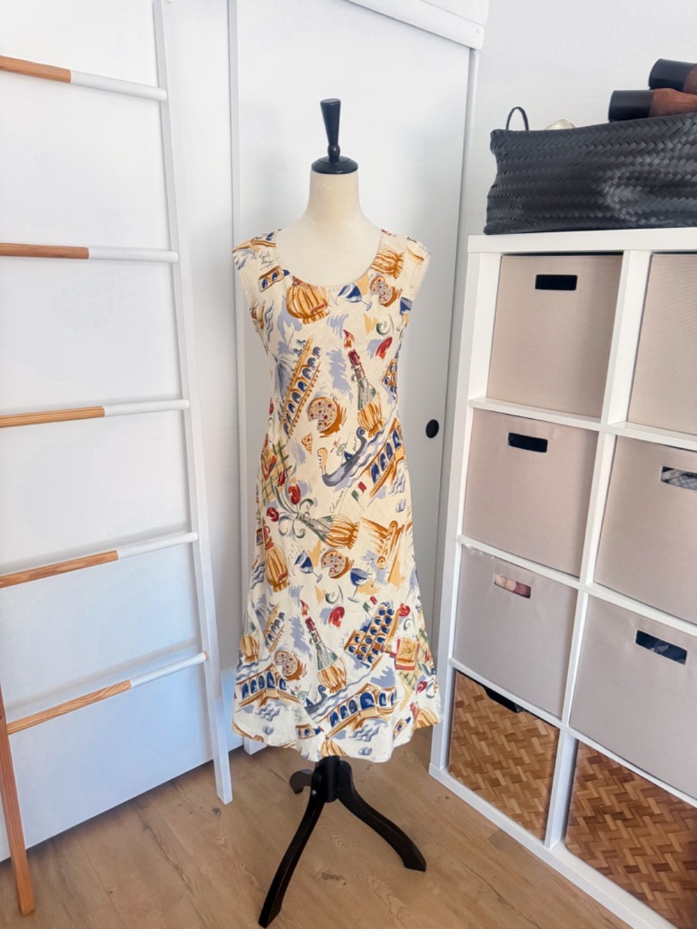 Citron Italy Print Midi Dress Sleeveless Beige Novelty Travel Print S